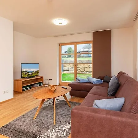 Holiday Apartment With 2 Bedrooms Hébergement de vacances *